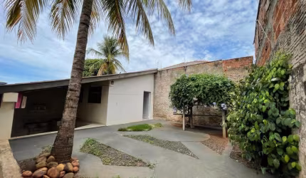 Casa para Venda em Presidente Prudente, Jardim Eldorado, 3 dormitórios, 1 suíte, 2 banheiros, 2 vagas