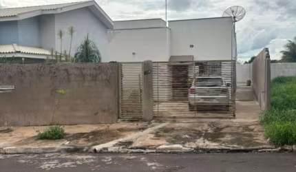 Casa para Venda em Martinópolis, Residencial Tardim I, 2 dormitórios, 1 suíte, 3 banheiros