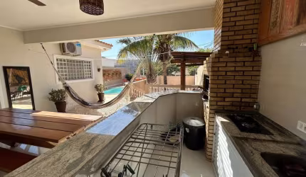 Casa para Venda em Presidente Prudente, Jardim Das Rosas, 2 dormitórios, 1 suíte, 2 banheiros, 1 vaga