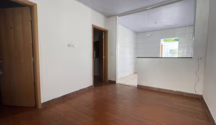 Casa para Venda em Presidente Prudente, Centro, 6 dormitórios, 5 banheiros, 2 vagas