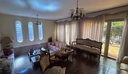 Casa Comercial para Venda em Presidente Prudente, Centro, 4 dormitórios, 4 suítes, 5 banheiros, 3 vagas