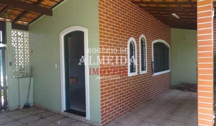 Casa com 2 dormitórios na praia de Itanhaém