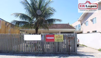 Casa com 3 dormitórios à venda, 224 m² por R$ 980.000,00 - Centro - Guaratuba/PR
