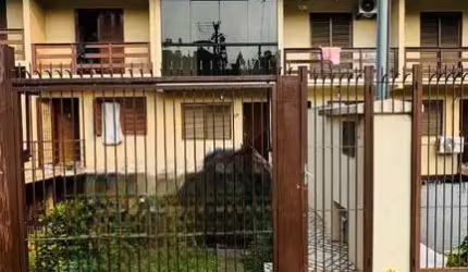 Casa com 2 quartos à venda no Kayser, Caxias do Sul  por R$ 348.000