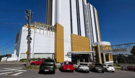 Loft com 1 quarto à venda no Sanvitto, Caxias do Sul  por R$ 290.000