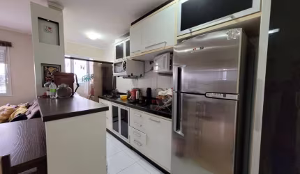 Apartamento com 2 quartos à venda no Salgado Filho, Caxias do Sul  por R$ 266.000