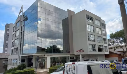 Sala comercial à venda no Panazzolo, Caxias do Sul  por R$ 300.000