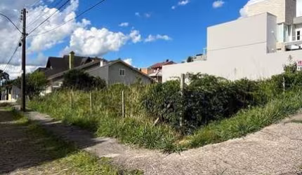 Terreno à venda na Nossa Senhora da Saúde, Caxias do Sul  por R$ 689.000