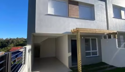 Casa com 2 quartos à venda no São Luiz, Caxias do Sul  por R$ 359.000