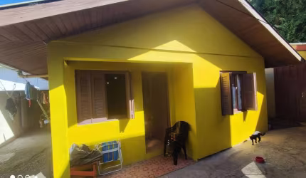 Casa com 2 quartos à venda na Cidade Nova, Caxias do Sul  por R$ 190.000