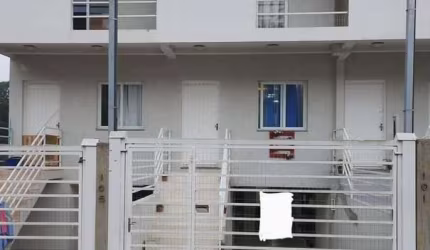 Casa com 2 quartos à venda no Charqueadas, Caxias do Sul  por R$ 380.000