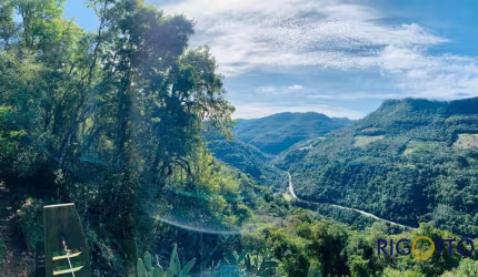 Terreno à venda na Vila Cristina, Caxias do Sul  por R$ 550.000