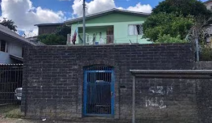 Casa com 4 quartos à venda na Nossa Senhora de Fátima, Caxias do Sul  por R$ 490.000