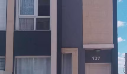 Casa com 2 quartos à venda na Nossa Senhora da Saúde, Caxias do Sul  por R$ 300.000