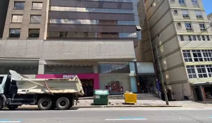 Sala comercial para alugar no Centro, Caxias do Sul  por R$ 2.000