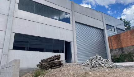 Barracão / Galpão / Depósito para alugar no Sanvitto, Caxias do Sul  por R$ 18.000