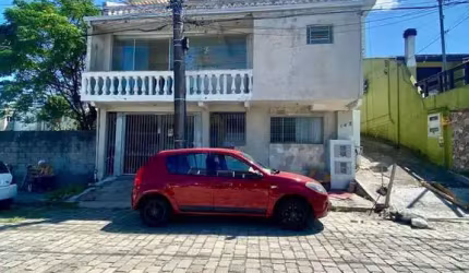 Casa com 2 quartos para alugar no Cristo Redentor, Caxias do Sul  por R$ 1.400