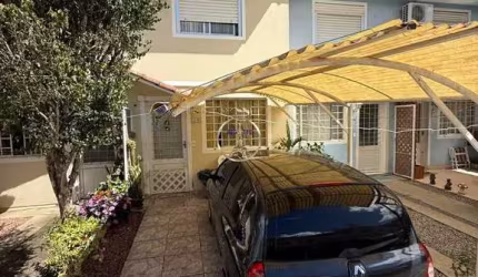 Casa em condomínio fechado com 2 quartos à venda no Parque Oasis, Caxias do Sul  por R$ 272.000