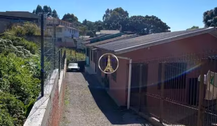 Casa com 2 quartos à venda na Cidade Nova, Caxias do Sul  por R$ 250.000