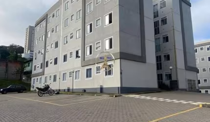 Apartamento com 2 quartos para alugar no Panazzolo, Caxias do Sul  por R$ 1.300
