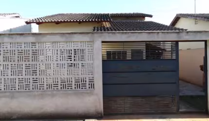 Casa 2 Dormitórios para Venda