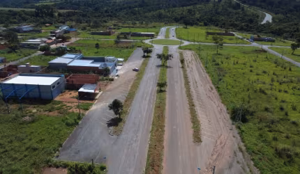 LOTE  A PRESTAÇÃO NO ITAIPÚ 2