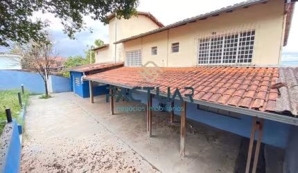 Casa de 4 quartos para alugar no Palmeiras!