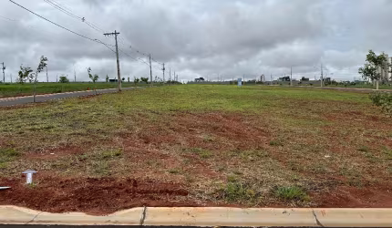 Lote a venda no Condomínio Mirante do Lago 300m