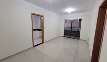 Apartamento à venda de dois quartos no bairro Finotti