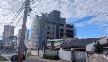 2 Quartos Varanda e Churrasqueira no Cabral ao Lado do Carrefour Entrega em Julho de 25