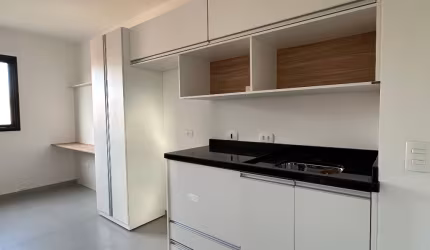Studio Novinho com Móveis Planejados e Desocupado