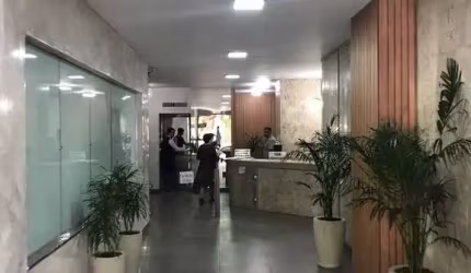 Ponto comercial para alugar na Avenida Brasil, --, Santa Efigênia, Belo Horizonte por R$ 1.800