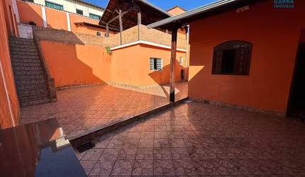 Casa com 3 quartos à venda na Margarida Praxedes Torres, --, Nova Esperança, Belo Horizonte por R$ 750.000