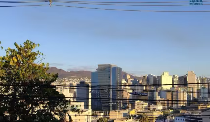 Casa com 3 quartos à venda na Rua Araxá, --, Colégio Batista, Belo Horizonte por R$ 1.300.000