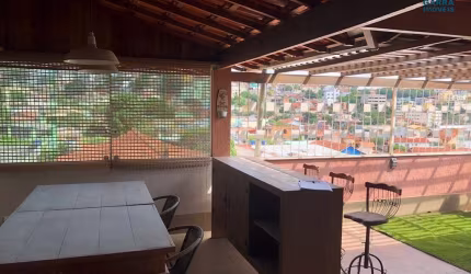 Casa com 4 quartos para alugar na Cônego Santana, --, Santa Cruz, Belo Horizonte por R$ 3.000