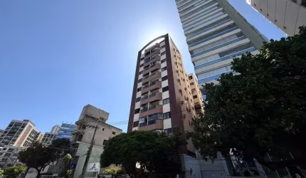Apartamento 2 quartos, suíte, varanda, Elevador, 75m2, na Praia do Canto - Vitória/ES