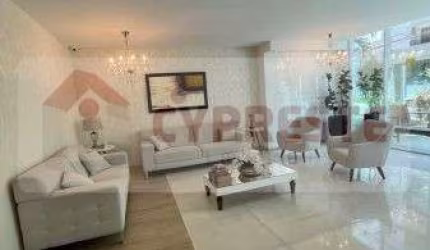 Apartamento com 3 Quartos à Venda, 130m