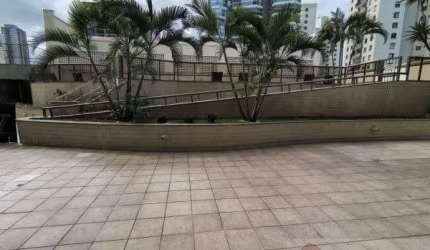 Apartamento com 4 Quartos à Venda, 185m