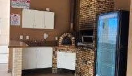 Apartamento com 2 Quartos para aluguel, 70m²