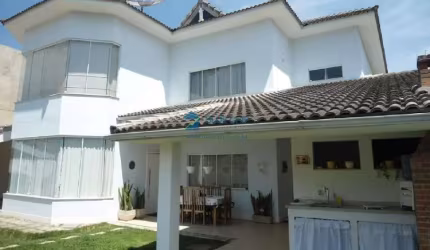 Casa à Venda no Condomínio Aliança - Vargem Pequena, com 04 Quartos por R$800.000,00