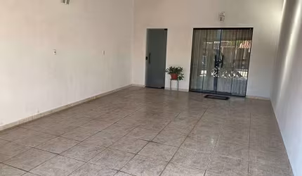 Casa à venda em Jundiaí-SP, bairro Fazenda Grande: 2 quartos, 2 vagas, 98m². Imperdível!