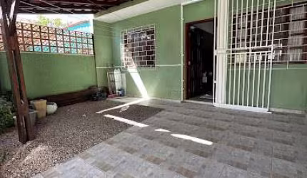 Casa com área Gourmet completa, cozinha com móveis planejados a Venda em São José dos Pinhais