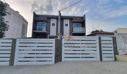 Sobrado com 3 dormitórios à venda, 240 m² por R$ 950.000,00 - São Pedro - São José dos Pinhais/PR