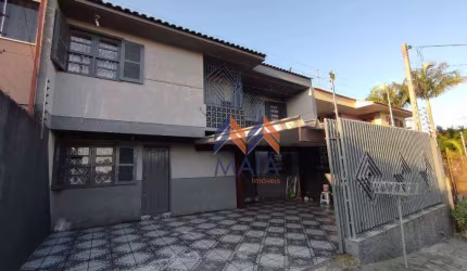 Sobrado com 3 dormitórios à venda, 120 m² por R$ 580.000,00 - Xaxim - Curitiba/PR