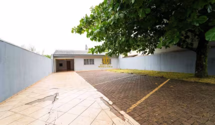 Casa para Venda em Cascavel, Neva, 4 dormitórios, 1 suíte, 2 banheiros, 2 vagas