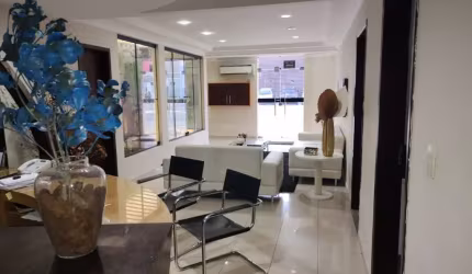 Prédio Comercial na Av. Jaguarari - Lagoa Nova