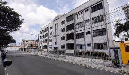 Apartamento no Tirol - Edifício São Sebastião