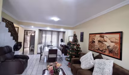 Casa duplex em Nova Parnamirim - perto Av. Abel Cabral
