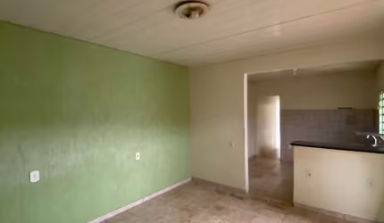 Casa em lote de 350m²