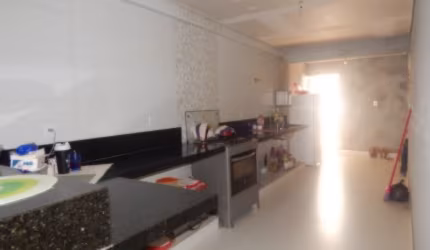 A DPRADOS Imóveis apresenta sua casa, com reforma moderna e aconchegante.